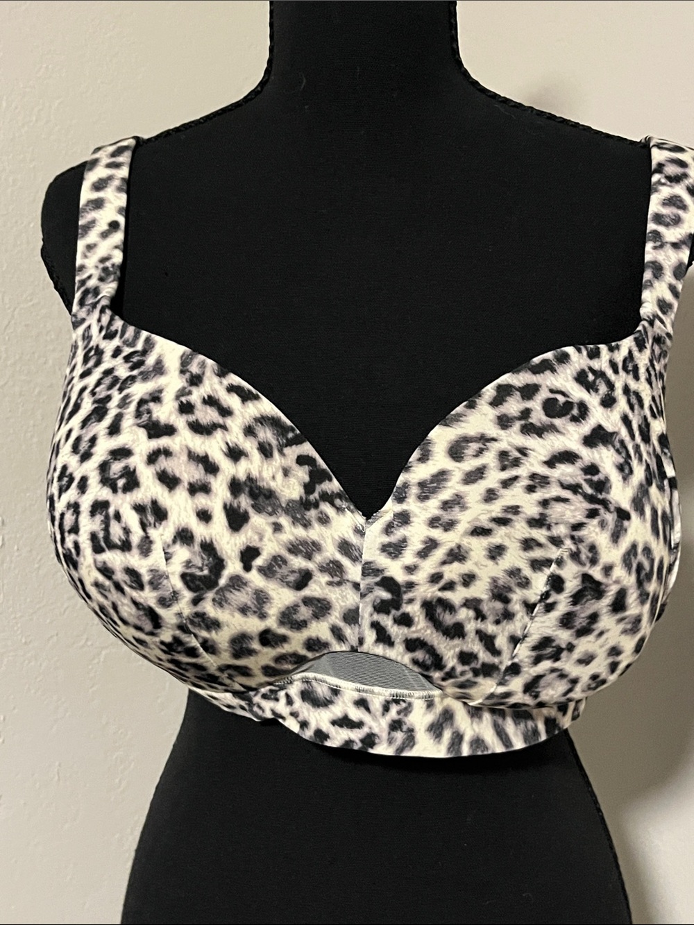 Cacique Lightly Lined Balconette Leopard Print Bra - White/Black - 42DD